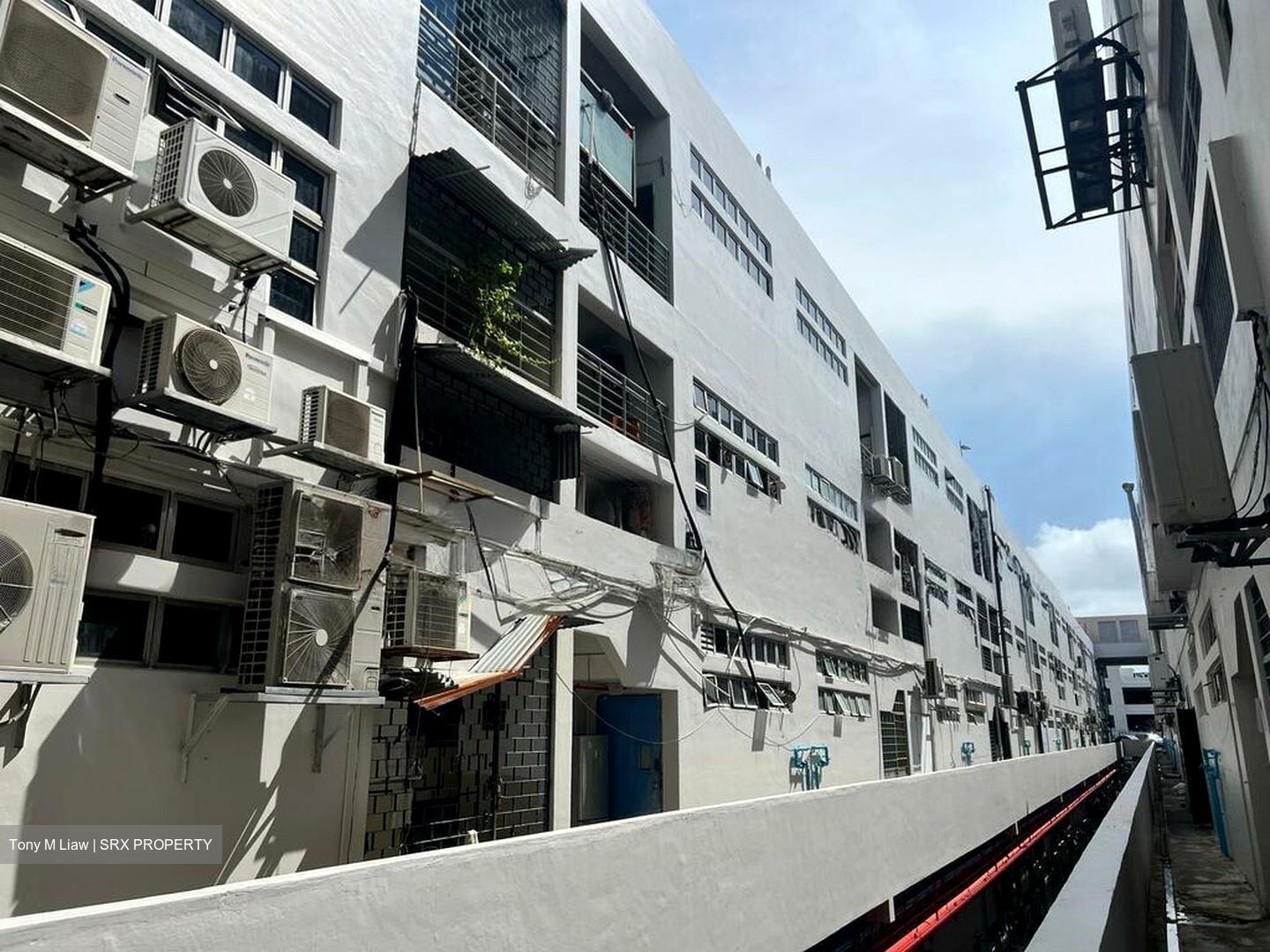 Kb Industrial Building (D14), Factory #498465631